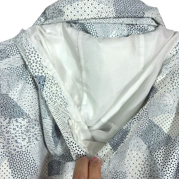 The North Face Jacket Women's S/P Blue White Print Windbreaker Hooded Shell - Picture 5 of 15